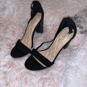 Women suede heels 👠